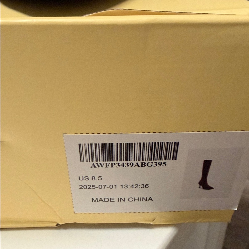 Cosy Island Burgundy Pointed Toe Heeled Long Boots- Brand New - Picture 9 of 15